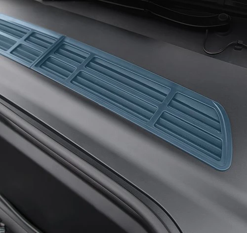 Tesla Y Air Conditioning Air Intake Protective Cover Using Snap Installation