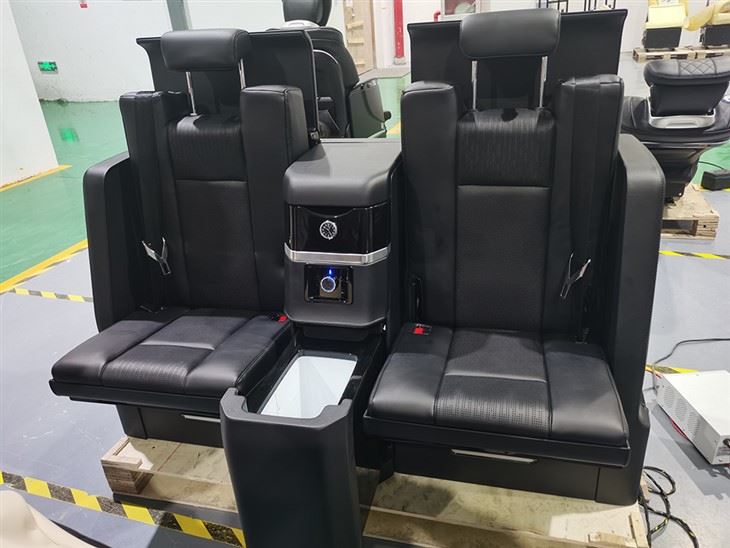 Kursi Refitting Van Hidden Folding Bar Mewah Untuk VITO V250 V260