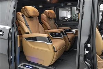 Baris Ketiga Lorinser VS560MX Juga Memiliki Kursi Udara Elektrik Independen y...