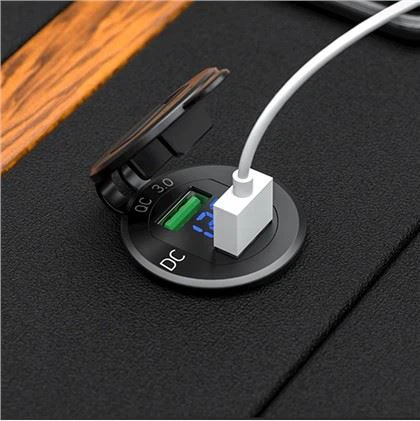 USB Mobil Portabel Untuk Perjalanan