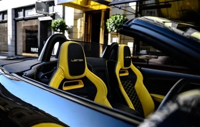 Menari Bersama Mobil Modifikasi Jaguar Setan Lister LFT