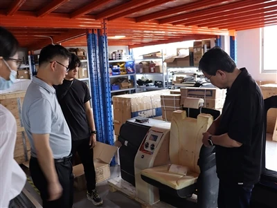 Kerja Sama Hebat Xiamen Kench dan Dealer Toyota Alphard